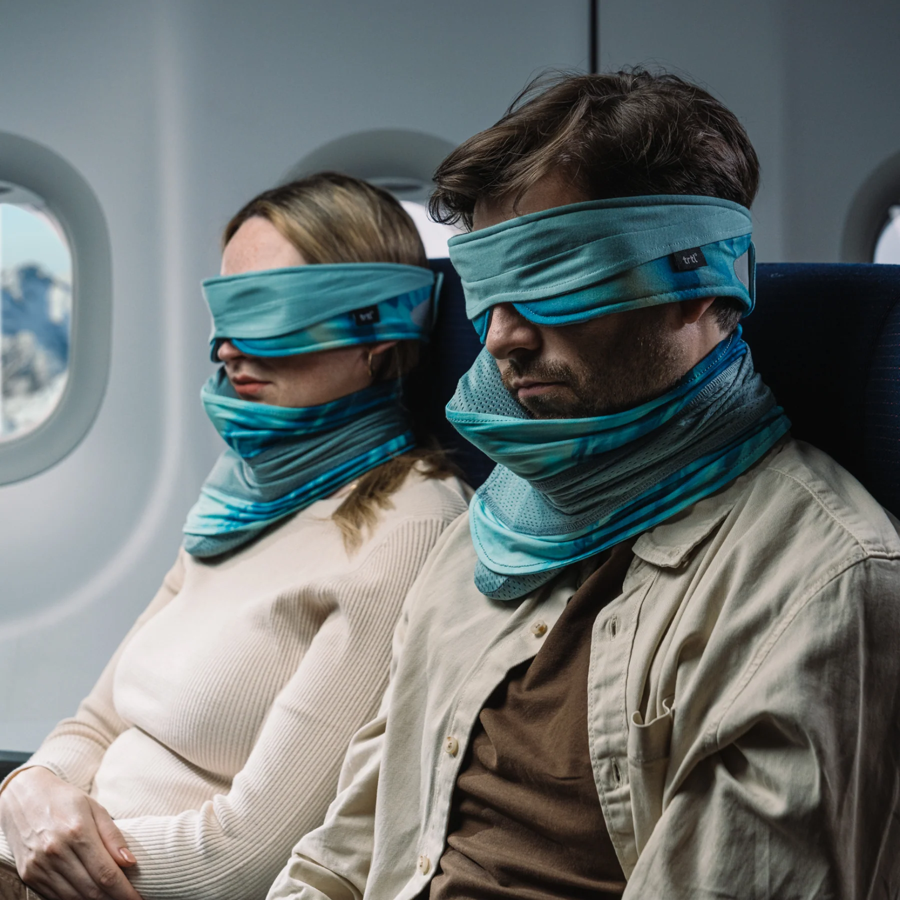 Chris Burkard x TRTL Travel Pillow Cool - Image 5
